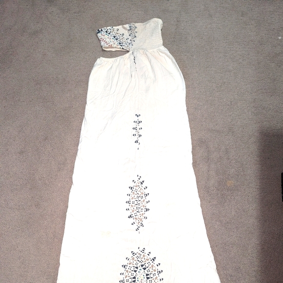 Element Bohemian Cut Out Back Maxi Dress - Picture 2 of 7